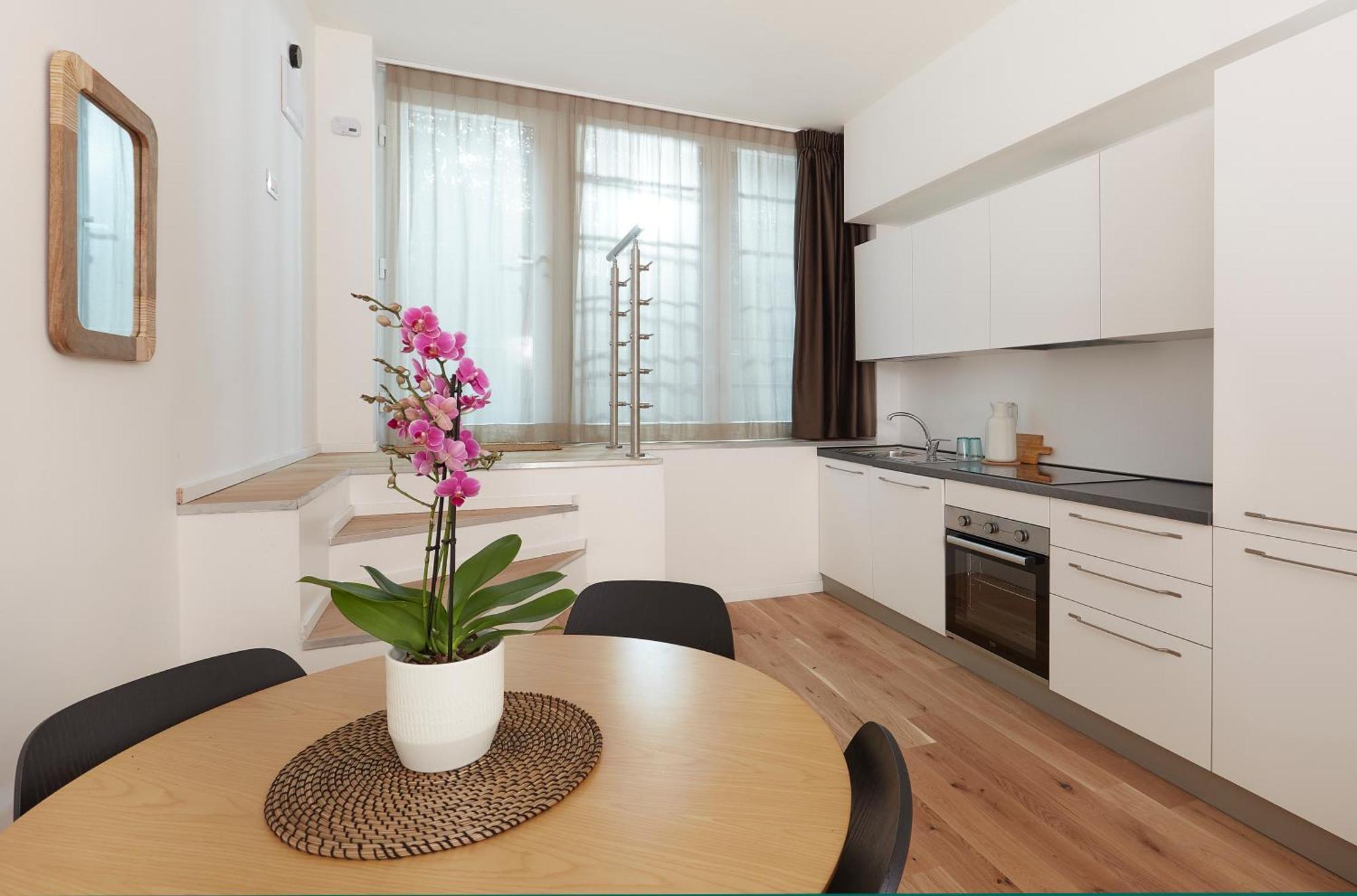 Presty Apartments Milan Exterior photo